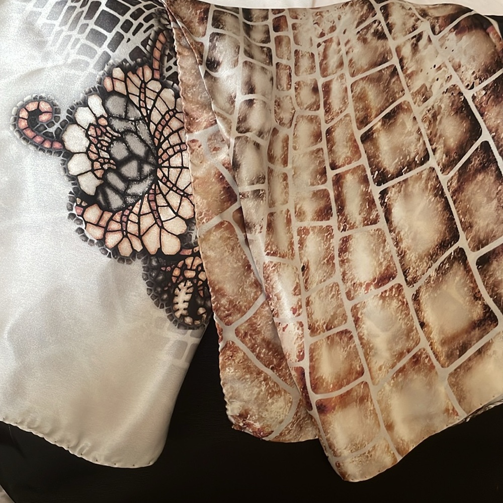Barbieri Silk scarf made in Italy Brown and Cream Patterned Silk